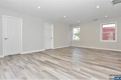 7 Bergen Street 201 #201, Westwood, NJ 07675 - Photo 9