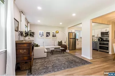 7 Van Vleck, Montclair, NJ 07042 - Photo 5
