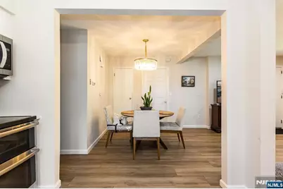 7 Van Vleck, Montclair, NJ 07042 - Photo 11
