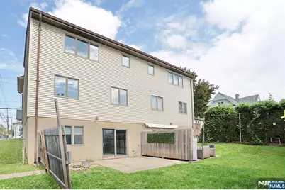 401 3rd A #A, Carlstadt, NJ 07072 - Photo 33