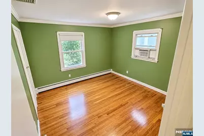 235 Elm Avenue 1 #1, Teaneck Township, NJ 07666 - Photo 11