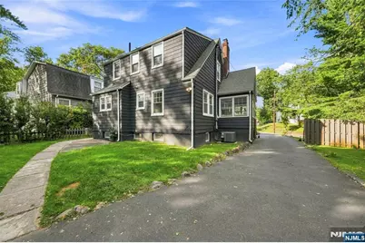 724 Eagle Rock Avenue, West Orange Township, NJ 07052 - Photo 37