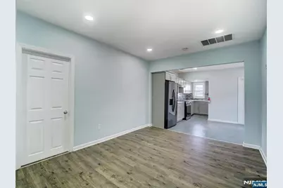 27 Honiss Street 2 #2, Belleville, NJ 07109 - Photo 21