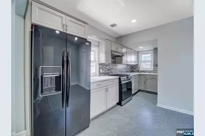 27 Honiss Street 2 #2, Belleville, NJ 07109 - Photo 15