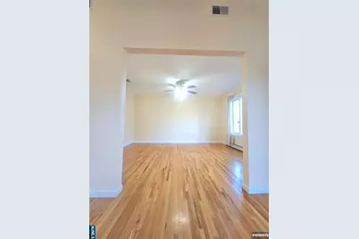 211 Columbus Avenue 2nd/F #2nd/F, Palisades Park, NJ 07650 - Photo 5