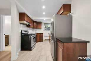 130 Orient Way Cc, Rutherford, NJ 07070 - Photo 9