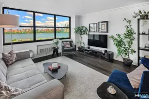 7004 Blvd East 9M, Guttenberg, NJ 07093 - Photo 3