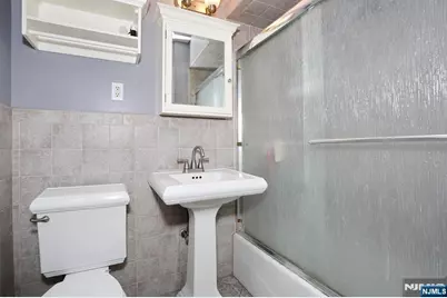 277 Prospect Avenue 18H #18H, Hackensack, NJ 07601 - Photo 25