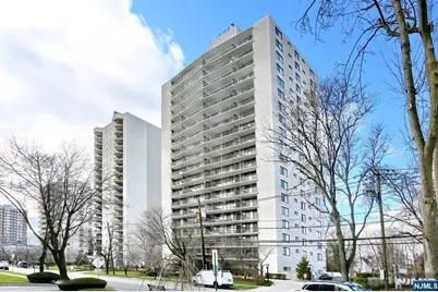 277 Prospect Avenue 18H #18H, Hackensack, NJ 07601 - Photo 1