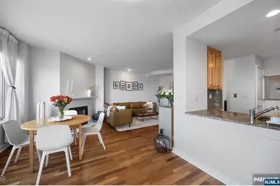 600 Harbor Boulevard 964 #964, Weehawken, NJ 07086 - Photo 3
