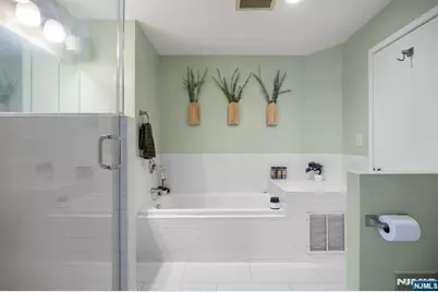 600 Harbor Boulevard 964 #964, Weehawken, NJ 07086 - Photo 15
