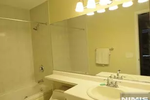 402 Penn Ct, Edgewater, NJ 07020 - Photo 13