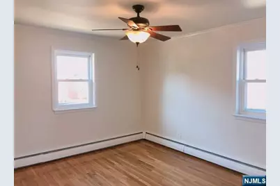 300 E Homestead Avenue A5 #A5, Palisades Park, NJ 07650 - Photo 9
