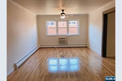 300 E Homestead Avenue A5 #A5, Palisades Park, NJ 07650 - Photo 5