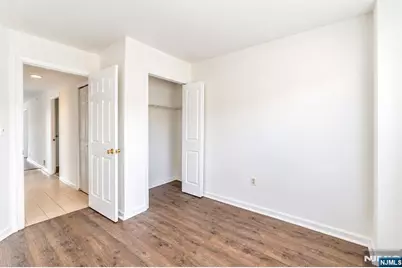 311 Hancock Court 311 #311, Edgewater, NJ 07020 - Photo 19