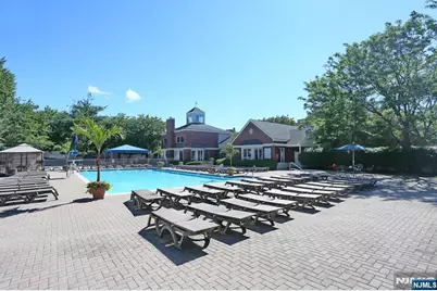 311 Hancock Court 311 #311, Edgewater, NJ 07020 - Photo 27