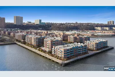 311 Hancock Court 311 #311, Edgewater, NJ 07020 - Photo 25