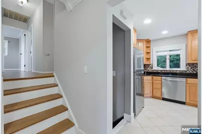 158 Morningside Road, Paramus, NJ 07652 - Photo 7