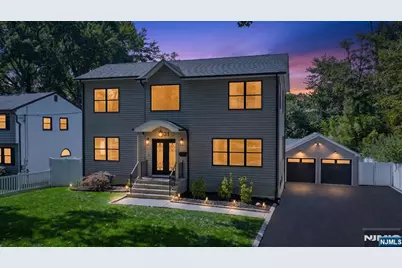 331 Elmwood Drive, Paramus, NJ 07652 - Photo 3