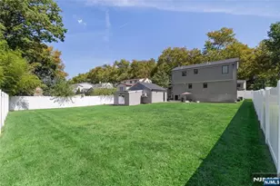 331 Elmwood Dr, Paramus, NJ 07652 - Photo 29