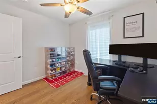 331 Elmwood Dr, Paramus, NJ 07652 - Photo 13