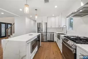 331 Elmwood Dr, Paramus, NJ 07652 - Photo 9
