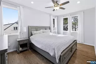 331 Elmwood Dr, Paramus, NJ 07652 - Photo 17