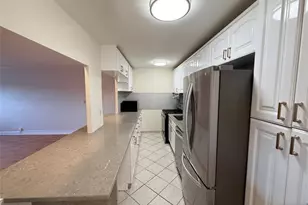 2180 Center 7D, Fort Lee, NJ 07024 - Photo 7