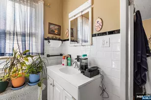 119 W 21st St, Bayonne, NJ 07002 - Photo 25