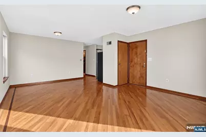 921 Jackson Avenue 921 #921, Elizabeth, NJ 07201 - Photo 3