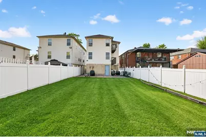 921 Jackson Avenue 921 #921, Elizabeth, NJ 07201 - Photo 15
