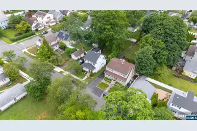 26 Genevieve Avenue 2 #2, Hawthorne, NJ 07506 - Photo 15
