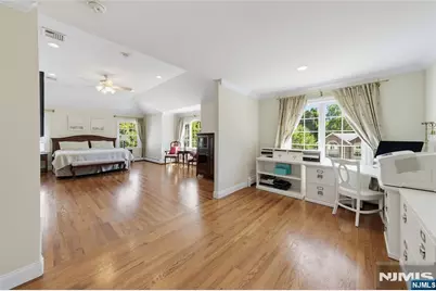 52 Robinhood Avenue, Closter, NJ 07624 - Photo 17