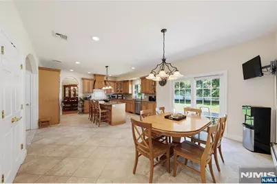 52 Robinhood Avenue, Closter, NJ 07624 - Photo 15