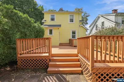 25 Edward Street, Bergenfield, NJ 07621 - Photo 29