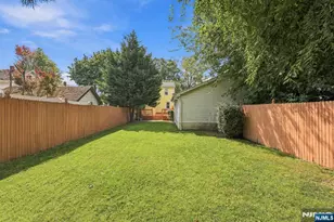 25 Edward St, Bergenfield, NJ 07621 - Photo 35