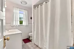 25 Edward St, Bergenfield, NJ 07621 - Photo 27