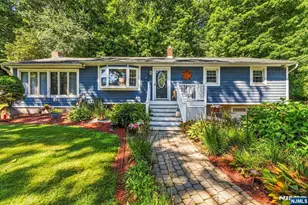 18 Fox Hollow Ct, Vernon, NJ 07462 - Photo 1