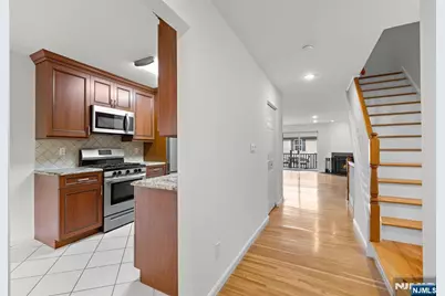 124 Panorama Drive, Edgewater, NJ 07020 - Photo 3