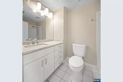 124 Panorama Drive, Edgewater, NJ 07020 - Photo 15