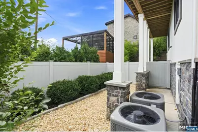 1439 River Road 1 #1, Edgewater, NJ 07020 - Photo 33