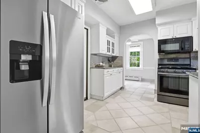 735 Summit Avenue, River Edge, NJ 07661 - Photo 15