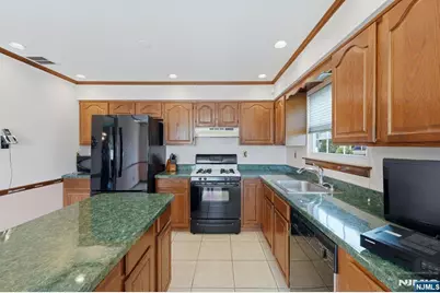 69 Henry Street 1 #1, Elmwood Park, NJ 07407 - Photo 23