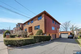 2413 Hammett Ave, Fort Lee, NJ 07024 - Photo 35