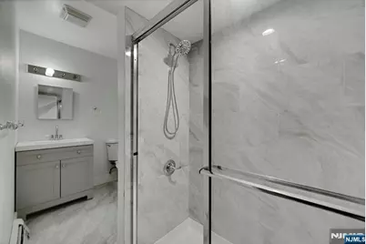 2413 Hammett Avenue, Fort Lee, NJ 07024 - Photo 27