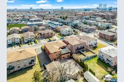 2413 Hammett Avenue, Fort Lee, NJ 07024 - Photo 5