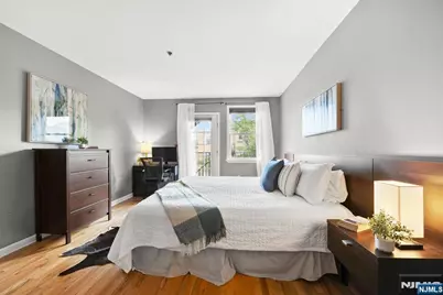 225 Clinton Street 4 #4, Hoboken, NJ 07030 - Photo 19