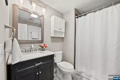 225 Clinton Street 4 #4, Hoboken, NJ 07030 - Photo 13