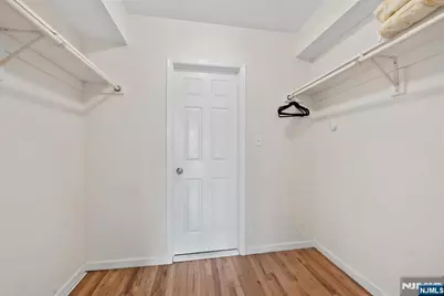 225 Clinton Street 4 #4, Hoboken, NJ 07030 - Photo 17