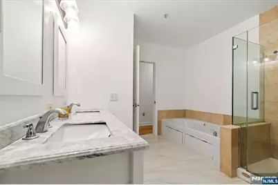 106 The Promenade, Edgewater, NJ 07020 - Photo 23